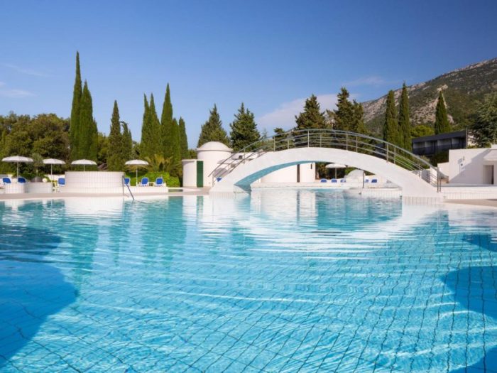 Bluesun-Holiday-Village-Bonaca-piscina