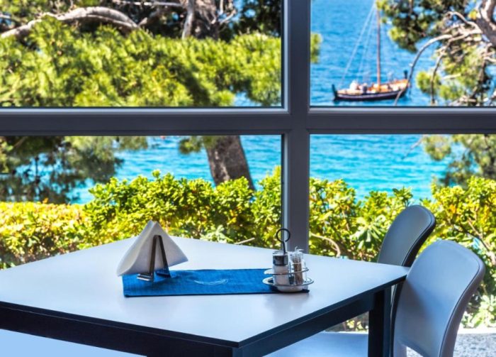 Holiday-Village-Sagitta-vedere-de-la-restaurant